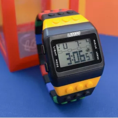 RELOJ DIGITAL TIPO LEGO UNISEX